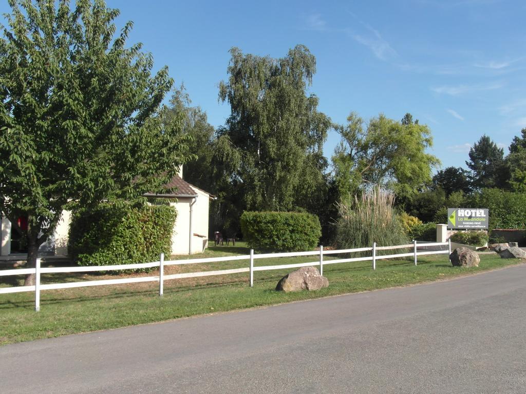 Hotel La Mirandole Tournus Exterior photo
