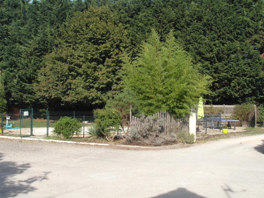 Hotel La Mirandole Tournus Exterior photo
