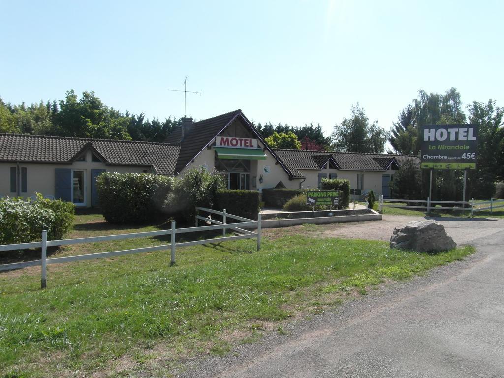 Hotel La Mirandole Tournus Exterior photo