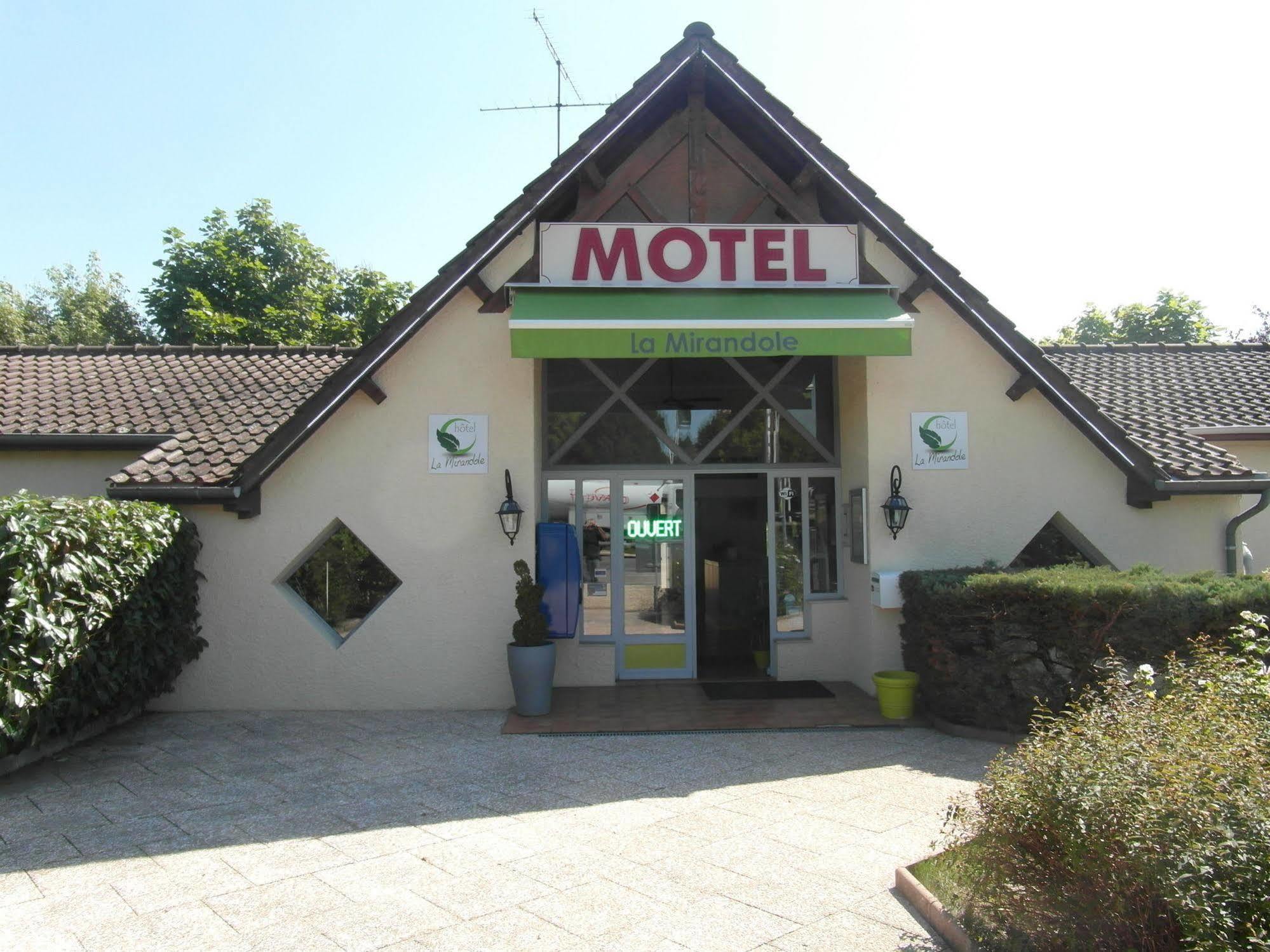 Hotel La Mirandole Tournus Exterior photo